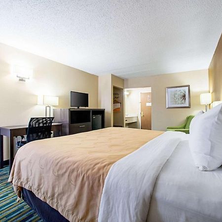 Pacific Quality Inn Near Six Flags St. Louis מראה חיצוני תמונה