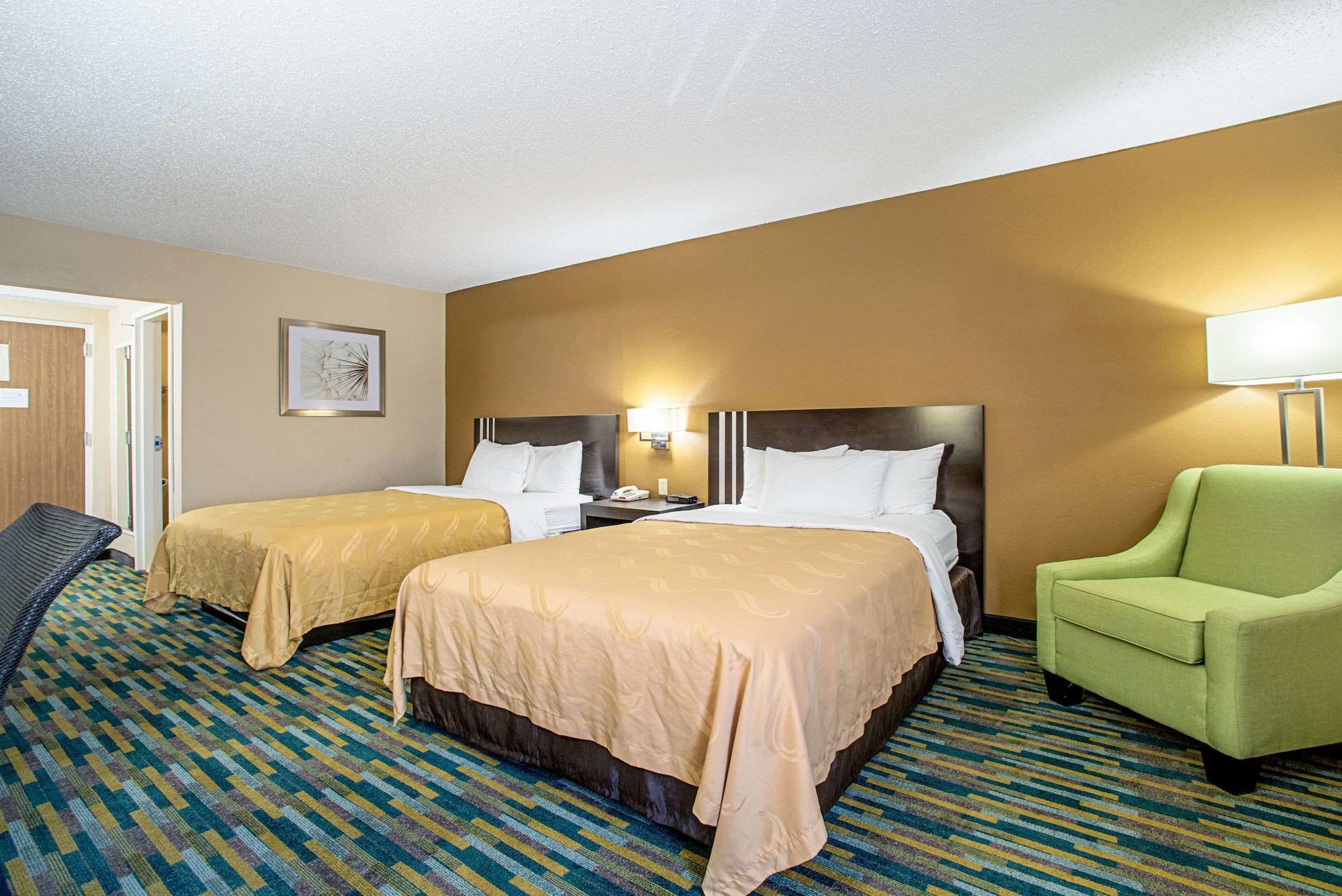 Pacific Quality Inn Near Six Flags St. Louis מראה חיצוני תמונה