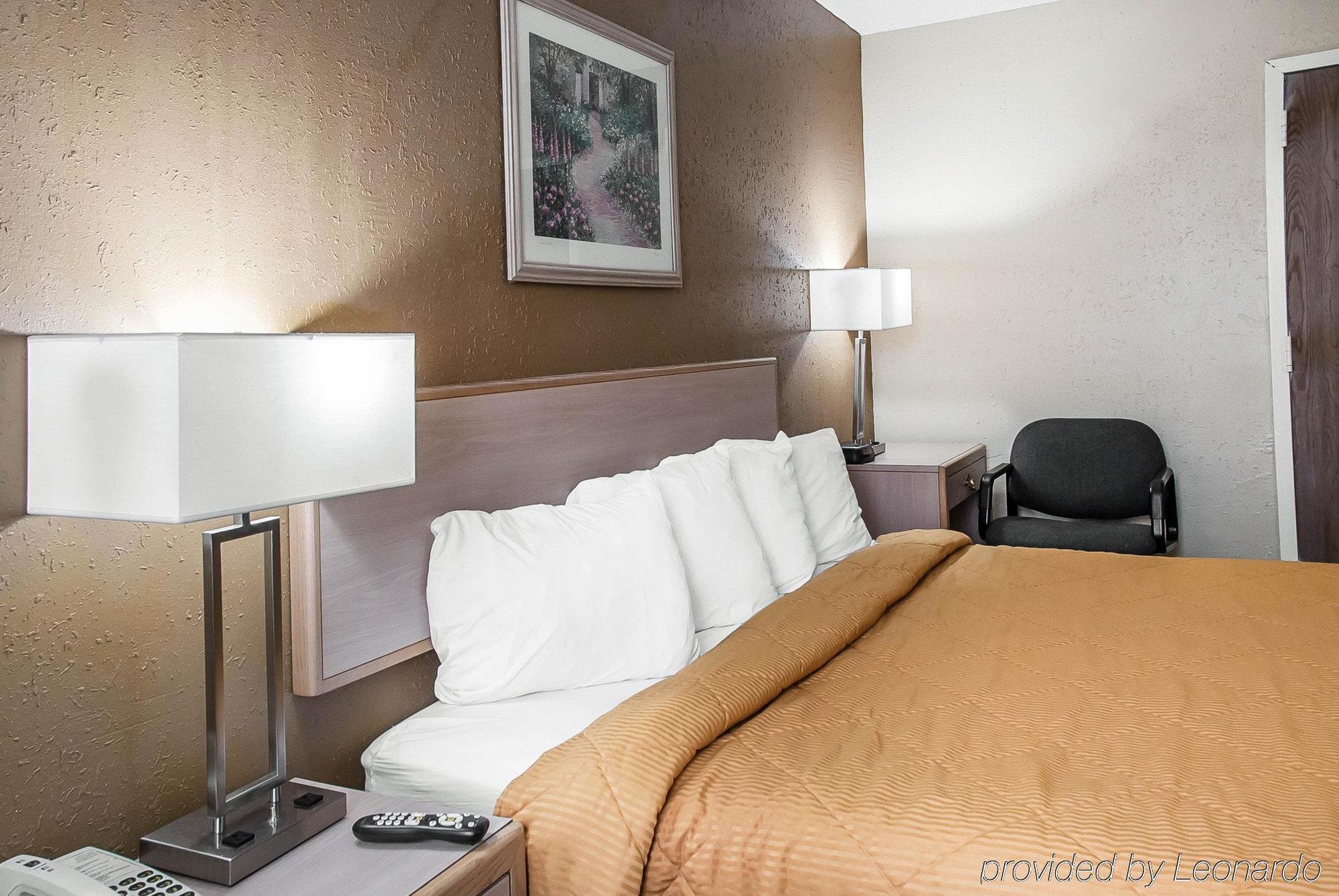 Pacific Quality Inn Near Six Flags St. Louis מראה חיצוני תמונה