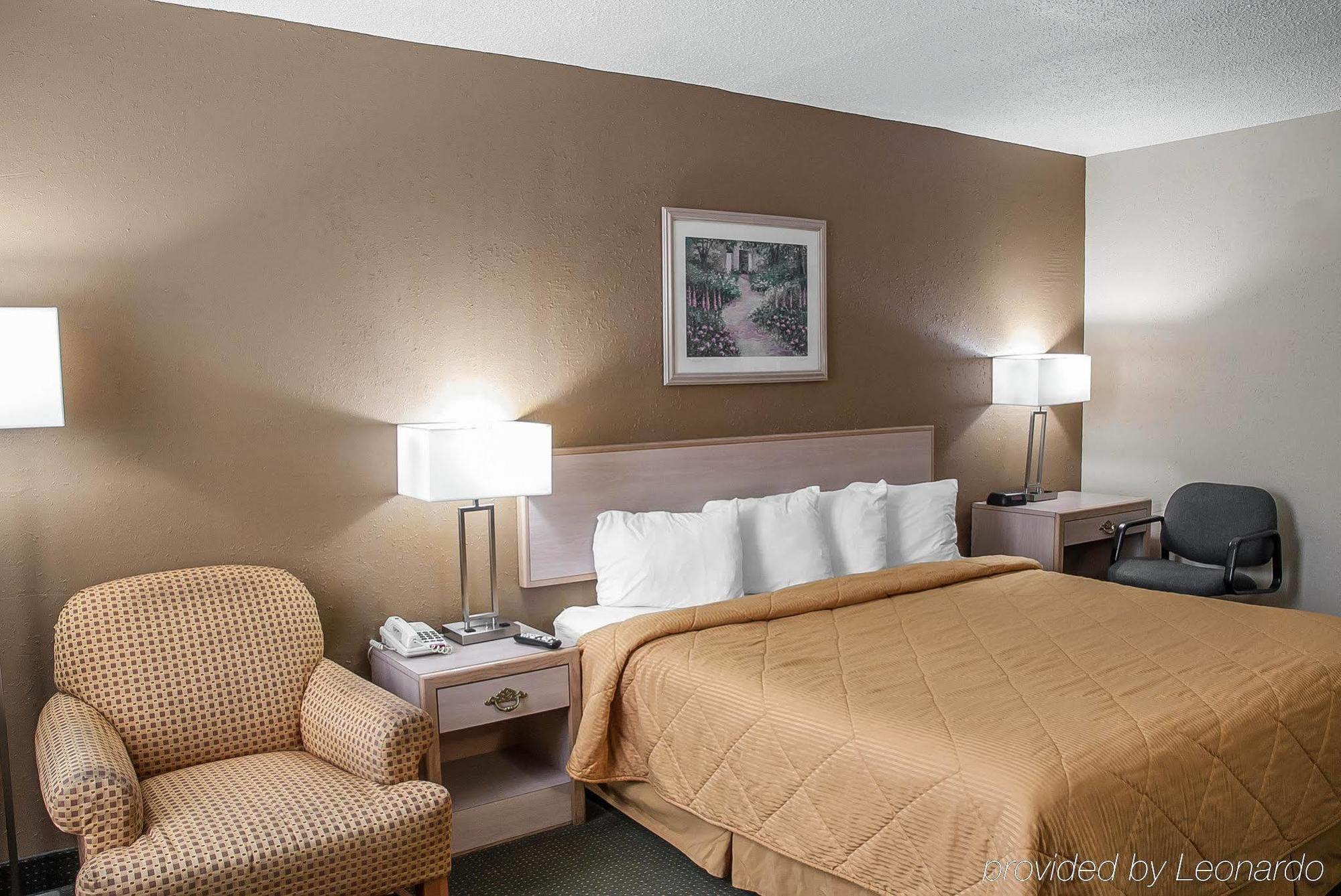 Pacific Quality Inn Near Six Flags St. Louis מראה חיצוני תמונה