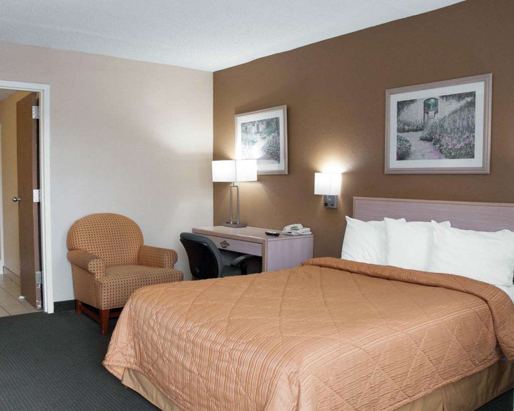 Pacific Quality Inn Near Six Flags St. Louis חדר תמונה