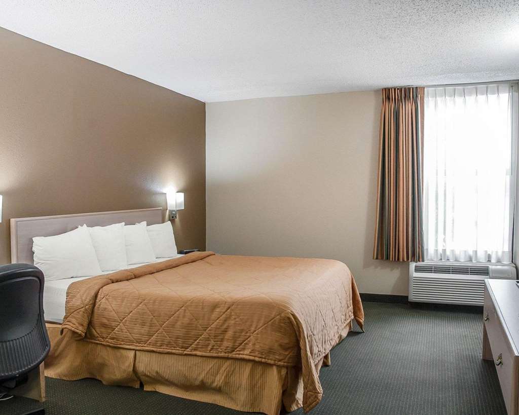 Pacific Quality Inn Near Six Flags St. Louis חדר תמונה