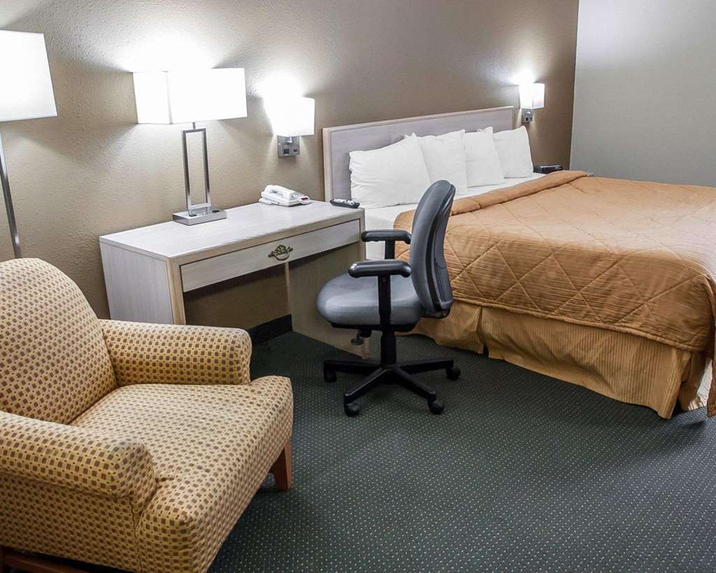 Pacific Quality Inn Near Six Flags St. Louis חדר תמונה